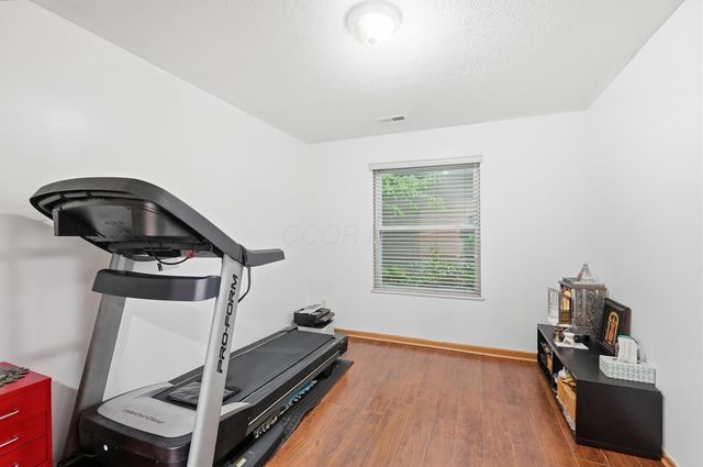 2389 Maple Hedge Way, Columbus, OH 43219