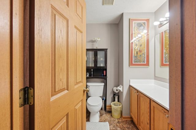 2389 Maple Hedge Way, Columbus, OH 43219