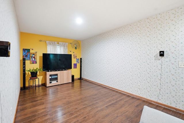 2389 Maple Hedge Way, Columbus, OH 43219