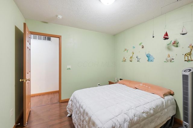 2389 Maple Hedge Way, Columbus, OH 43219
