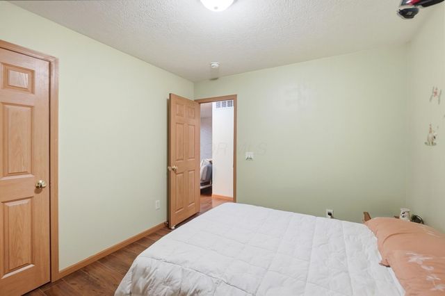 2389 Maple Hedge Way, Columbus, OH 43219