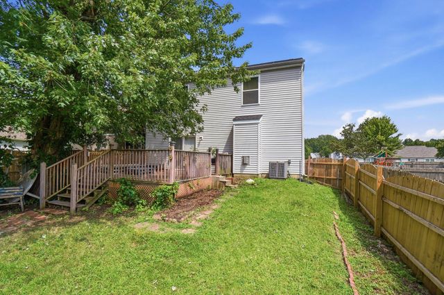 2389 Maple Hedge Way, Columbus, OH 43219