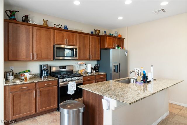 2722 Chinaberry Hill Street, Laughlin, NV 89029