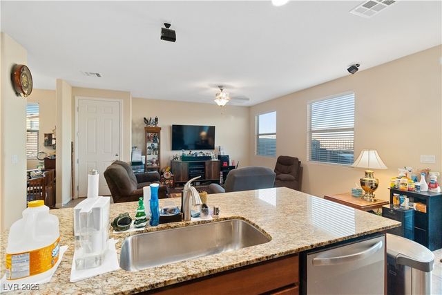 2722 Chinaberry Hill Street, Laughlin, NV 89029