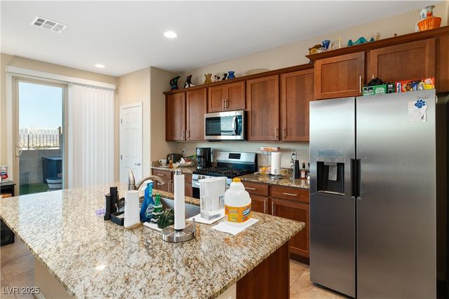 2722 Chinaberry Hill Street, Laughlin, NV 89029