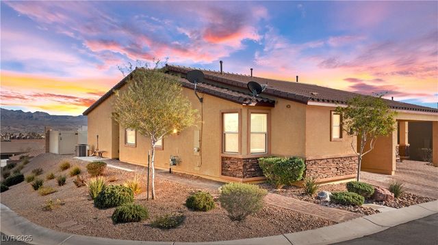 2722 Chinaberry Hill Street, Laughlin, NV 89029