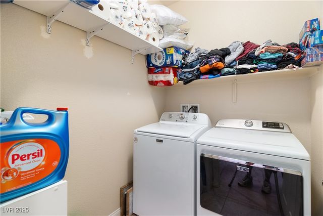 2722 Chinaberry Hill Street, Laughlin, NV 89029