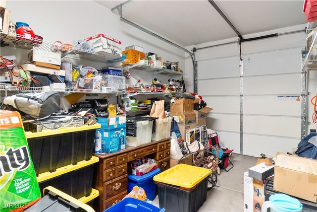 2722 Chinaberry Hill Street, Laughlin, NV 89029