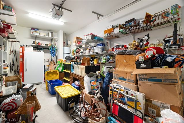 2722 Chinaberry Hill Street, Laughlin, NV 89029