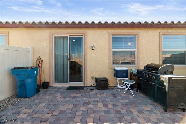 2722 Chinaberry Hill Street, Laughlin, NV 89029