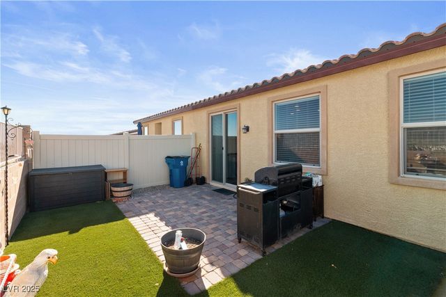 2722 Chinaberry Hill Street, Laughlin, NV 89029
