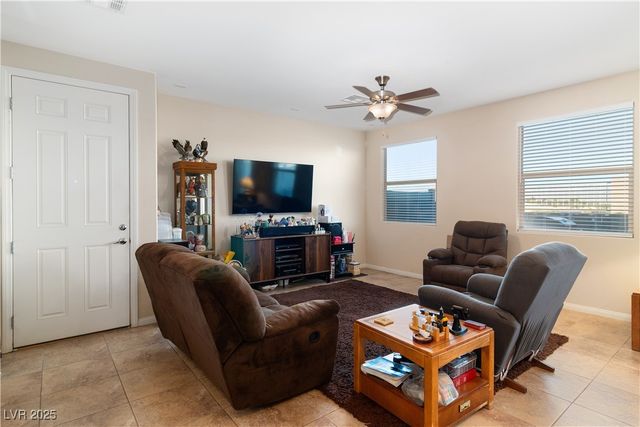 2722 Chinaberry Hill Street, Laughlin, NV 89029