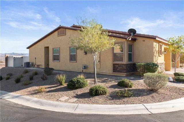 2722 Chinaberry Hill Street, Laughlin, NV 89029