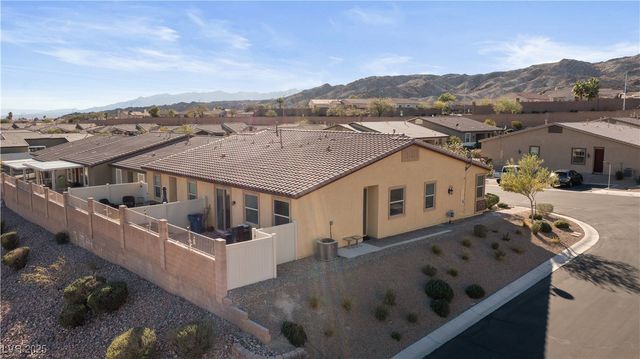 2722 Chinaberry Hill Street, Laughlin, NV 89029