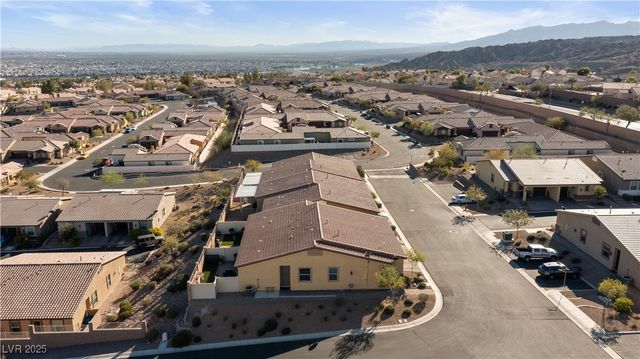 2722 Chinaberry Hill Street, Laughlin, NV 89029