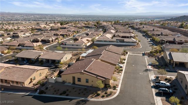 2722 Chinaberry Hill Street, Laughlin, NV 89029