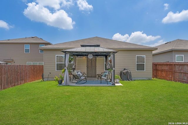7111 Azure Waters, Converse, TX 78109