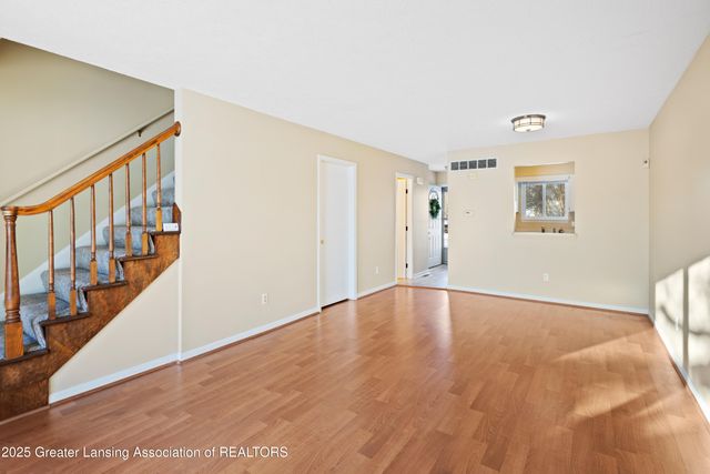 5953 Village Drive, Haslett, MI 48840