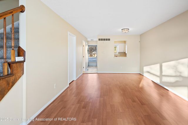 5953 Village Drive, Haslett, MI 48840