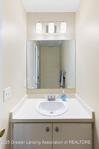 5953 Village Drive, Haslett, MI 48840