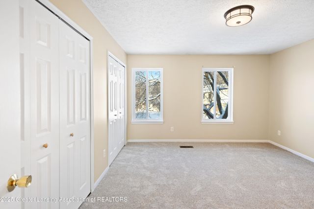 5953 Village Drive, Haslett, MI 48840