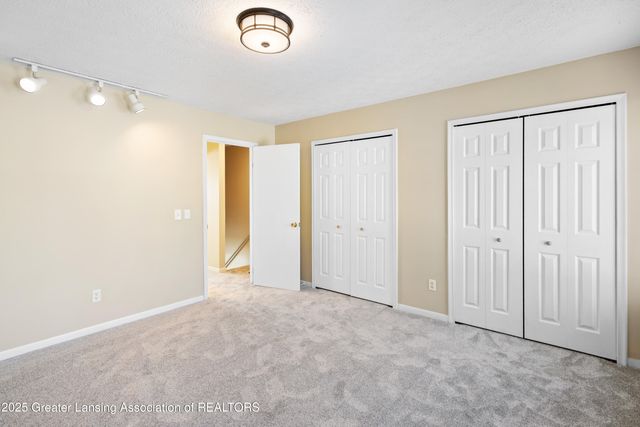 5953 Village Drive, Haslett, MI 48840