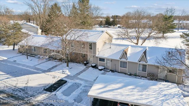 5953 Village Drive, Haslett, MI 48840
