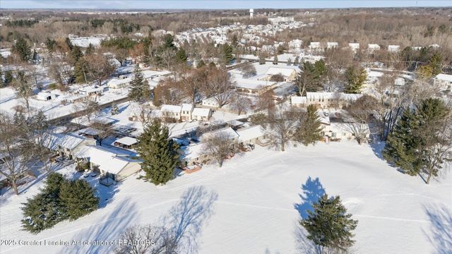 5953 Village Drive, Haslett, MI 48840