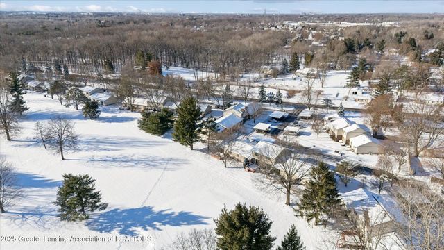 5953 Village Drive, Haslett, MI 48840