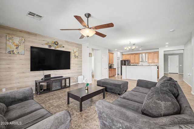 5318 W BEAUTIFUL Lane, Laveen, AZ 85339