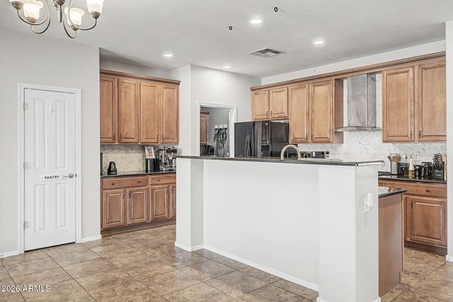 5318 W BEAUTIFUL Lane, Laveen, AZ 85339