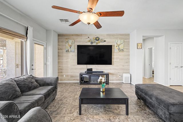 5318 W BEAUTIFUL Lane, Laveen, AZ 85339