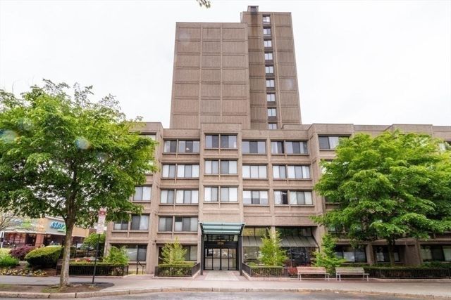 1731 Beacon 316, Brookline, MA 02445