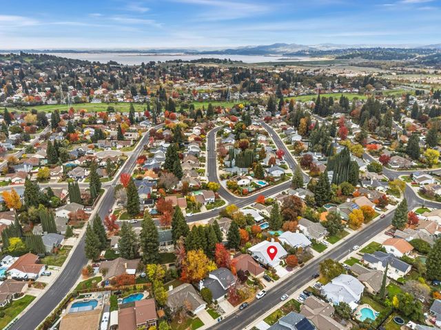 120 Stoney Hill Dr, Folsom, CA 95630