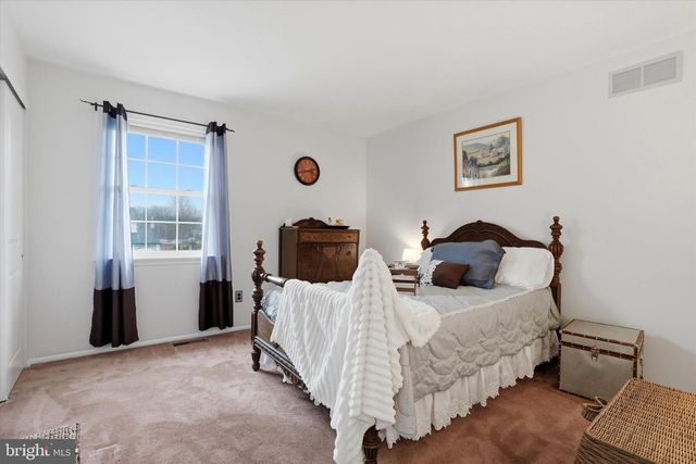 1420 SCARLET OAK RD, Yardley, PA 19067