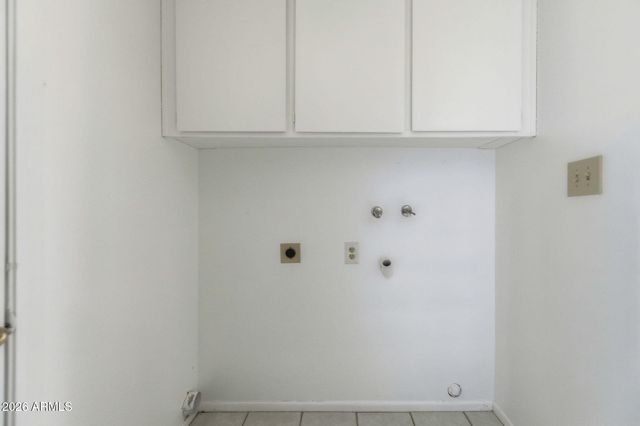 4323 E AHWATUKEE Drive, Phoenix, AZ 85044