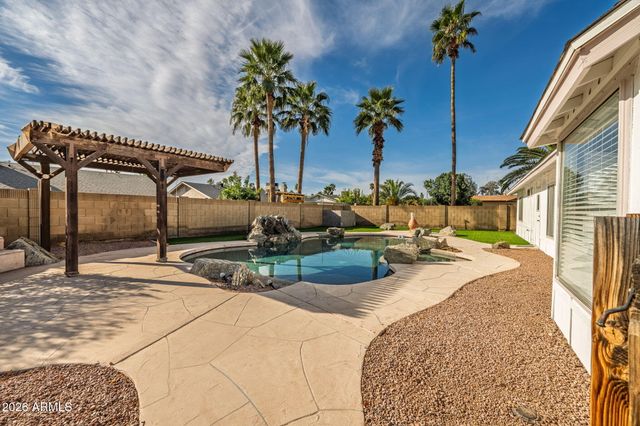 4323 E AHWATUKEE Drive, Phoenix, AZ 85044