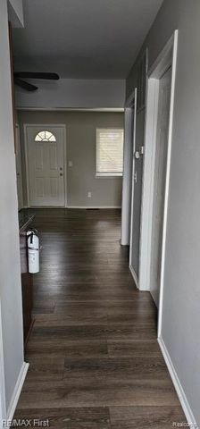 829 Montie, Lincoln Park, MI 48146