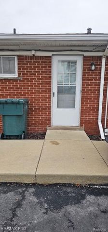 829 Montie, Lincoln Park, MI 48146