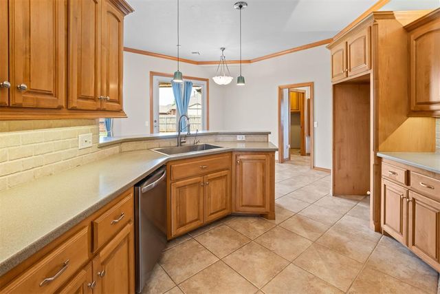 2001 SW 32nd Street, Oklahoma City, OK 73170