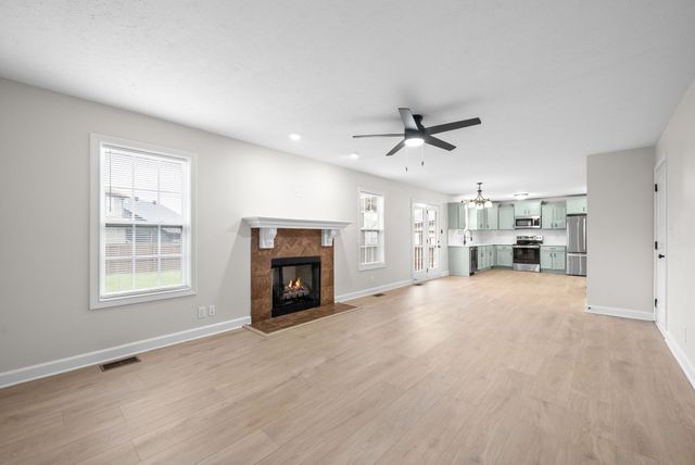 1282 Eagles View Drive, Clarksville, TN 37040