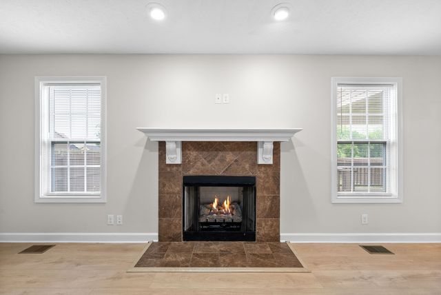 1282 Eagles View Drive, Clarksville, TN 37040