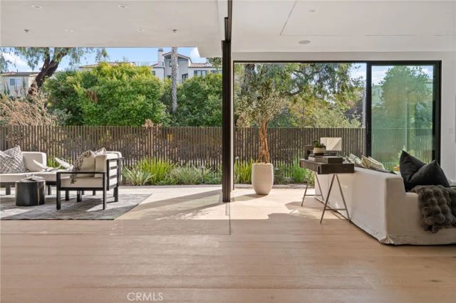 400 Heliotrope, Corona Del Mar, CA 92625