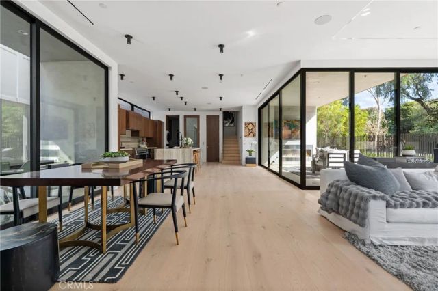 400 Heliotrope, Corona Del Mar, CA 92625