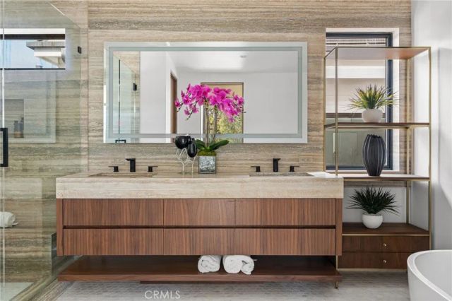 400 Heliotrope, Corona Del Mar, CA 92625