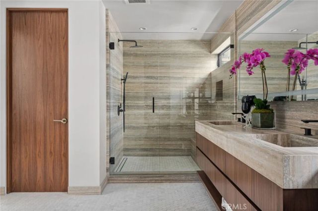 400 Heliotrope, Corona Del Mar, CA 92625
