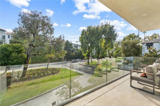 400 Heliotrope, Corona Del Mar, CA 92625