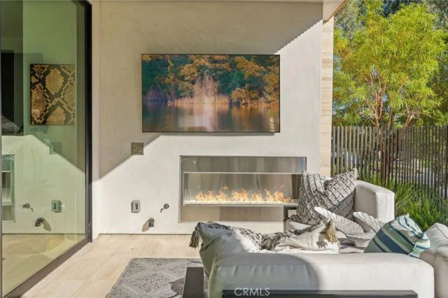 400 Heliotrope, Corona Del Mar, CA 92625