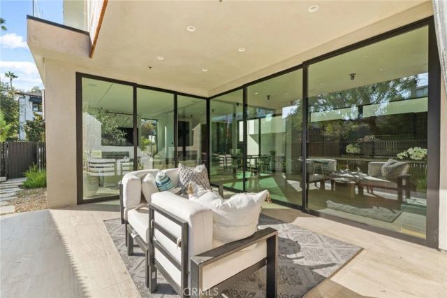 400 Heliotrope, Corona Del Mar, CA 92625