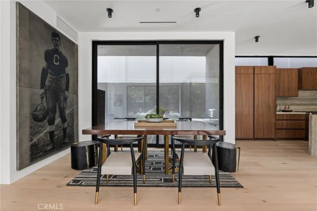 400 Heliotrope, Corona Del Mar, CA 92625